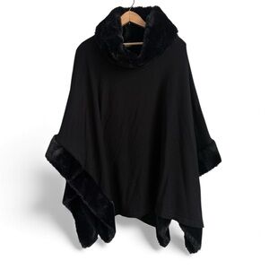 Tess Elliott Studio Black Faux Fur Trim Poncho – Size M